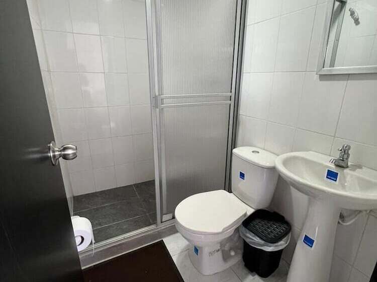 هتل Castillo Del Toro