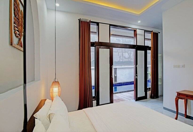 호텔 Collection O 93004 Double D Guest House