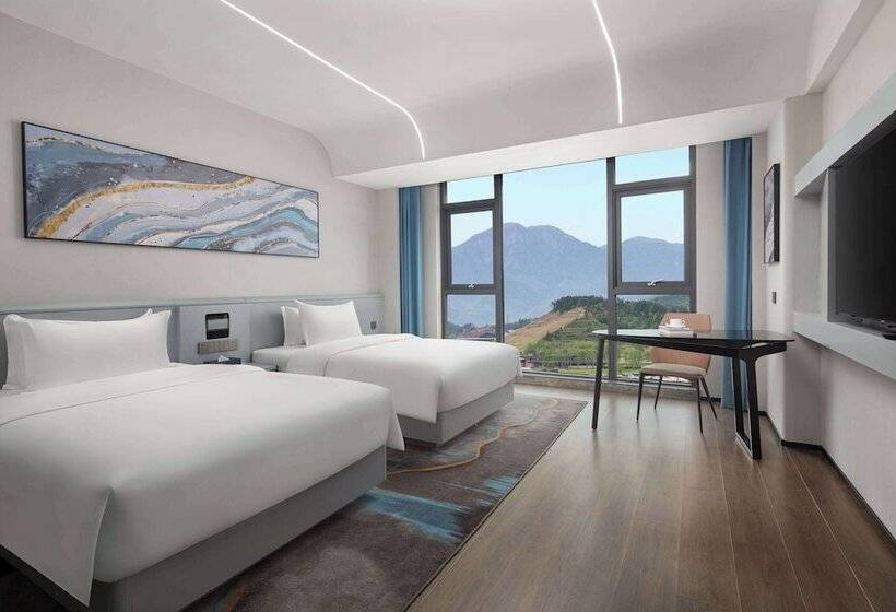 בית מלון כפרי Days Inn By Wyndham Pingxiang Wugong Mountain