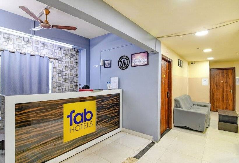 בית מלון כפרי Fabexpress Westin Plaza