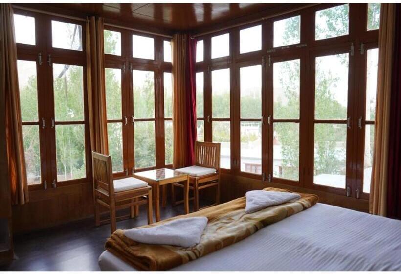 Hotel Greater Ladakh Residency