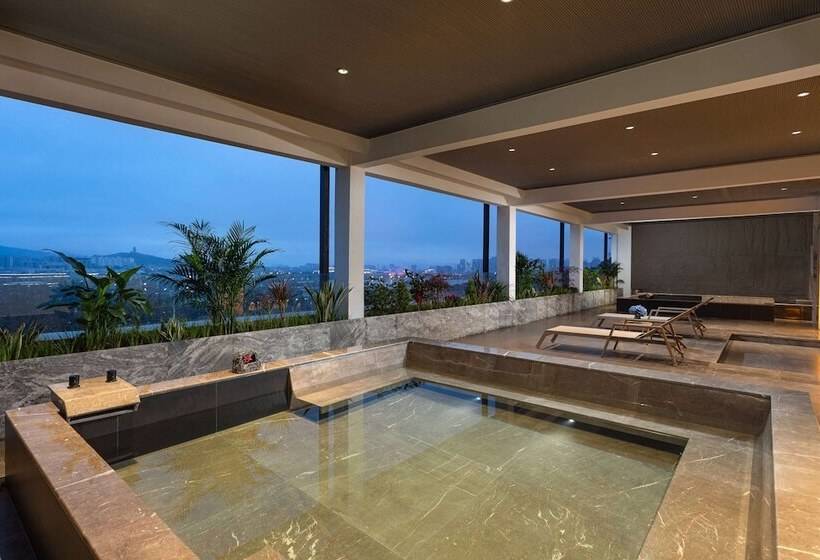 酒店 Hawthorn By Wyndham Honghe Mile Hot Spring