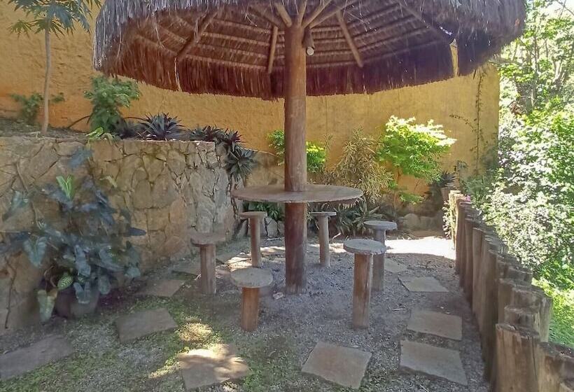Пансион Búzios Flats & Suítes Da Mari