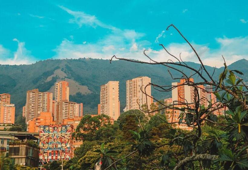 هتل Glow Medellín