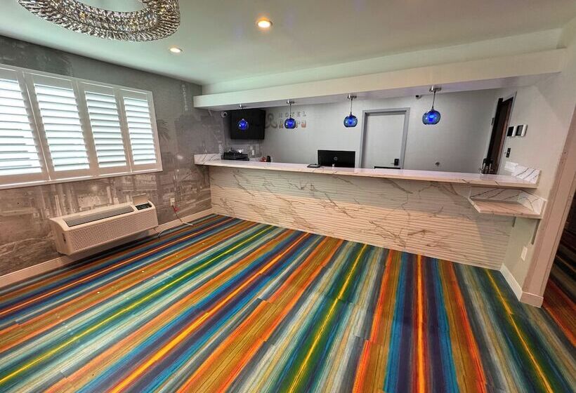 فندق Rudra Hollywood