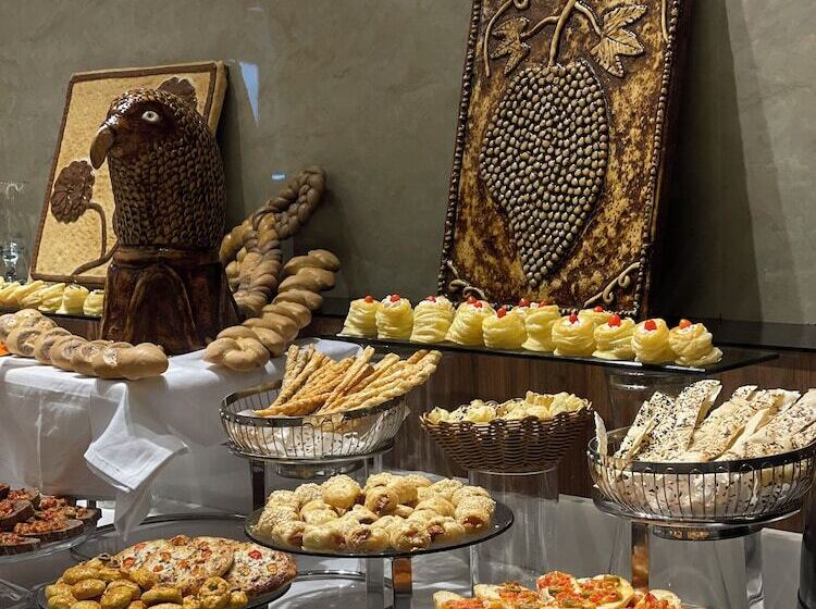 هتل Swiss International Taif