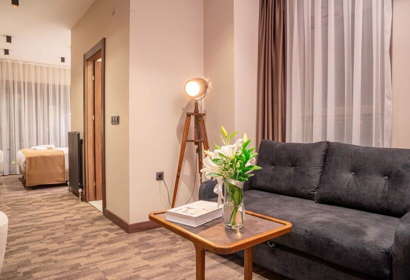 تختخواب و صبحانه Monalisa Hotels çanakkale