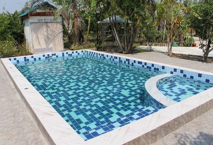 בית מלון כפרי Baan Suan Mulberry Farmstay