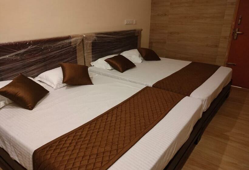 酒店 Vamsi Residency