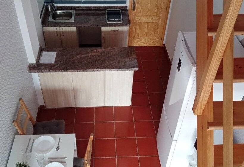 Apartamentos Las Tuyas 3000