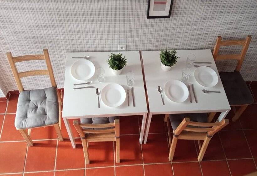Apartamentos Las Tuyas 3000