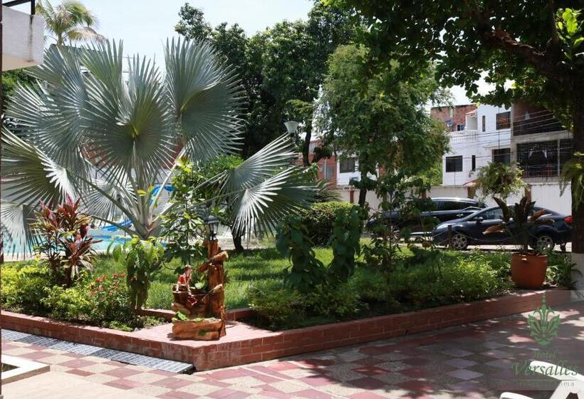 هتل Restaurante Versalles