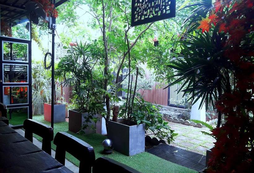 هتل Yoho Taskans Villa