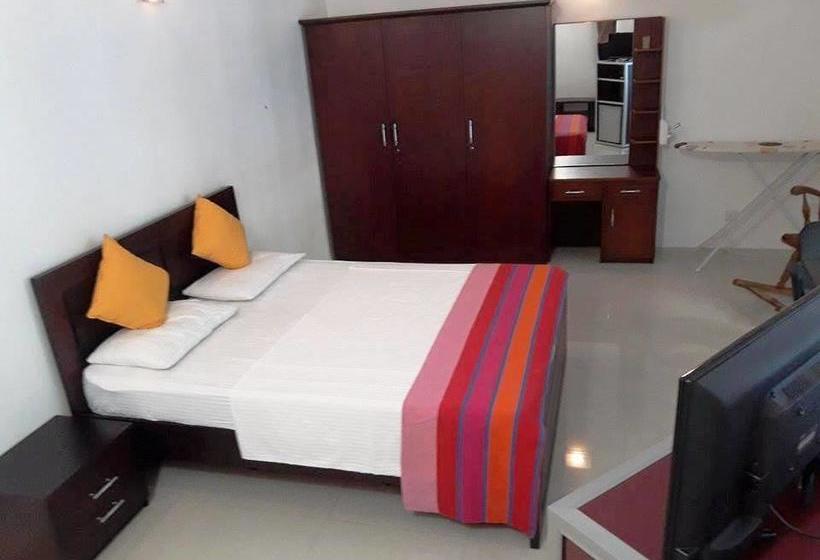 هتل Yoho Taskans Villa