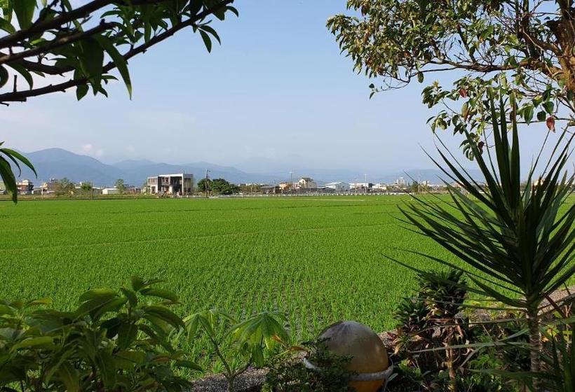 استراحتگاه Beauty Monroe B&b 可包棟 150吋投影 唱歌 夏日玩水 烤肉 電動麻將