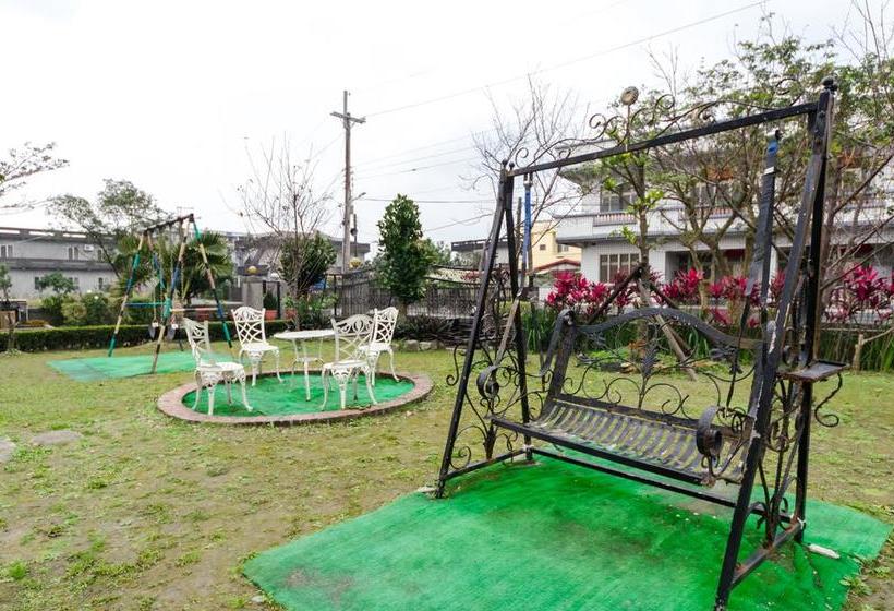 استراحتگاه Beauty Monroe B&b 可包棟 150吋投影 唱歌 夏日玩水 烤肉 電動麻將