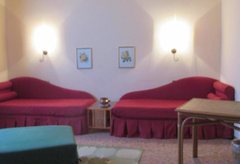 مبيت وإفطار Agriturismo Le Colombaie