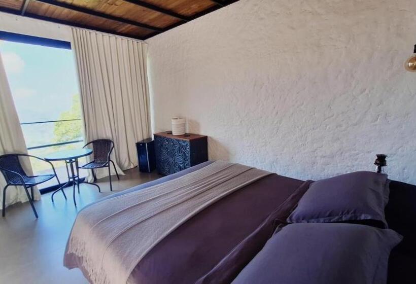 تختخواب و صبحانه Colores De La Sierra