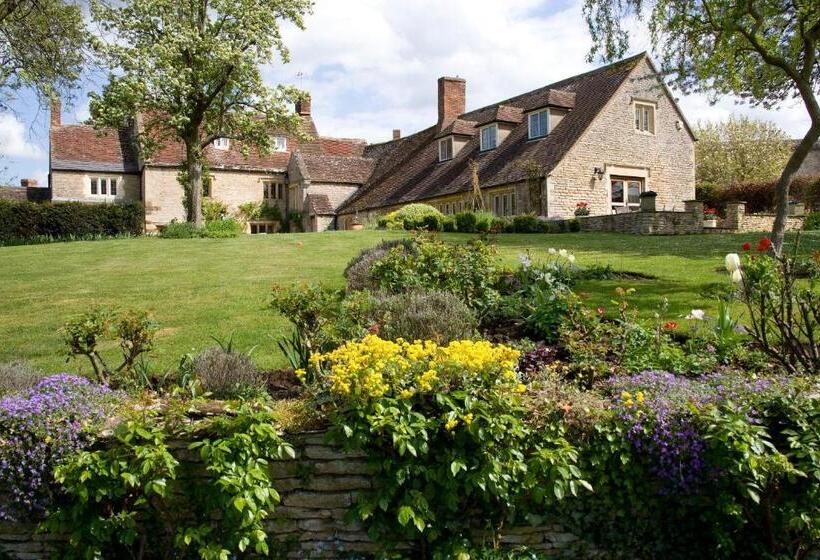 ベッドアンドブレックファースト The Old Manor House