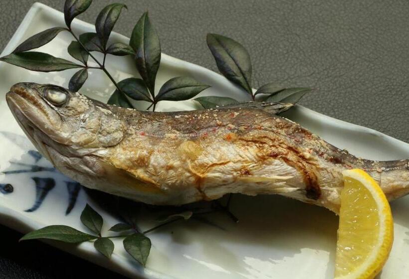 ريوكان Minshuku Shiroyama