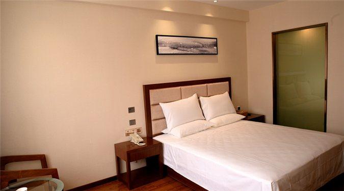 Starway Hotel Luoyang Mudan Square