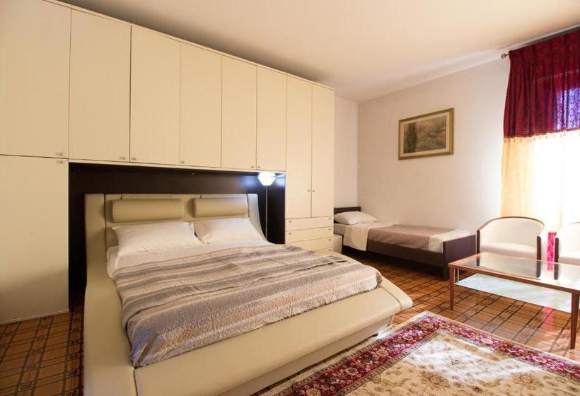 تختخواب و صبحانه Dreambnb