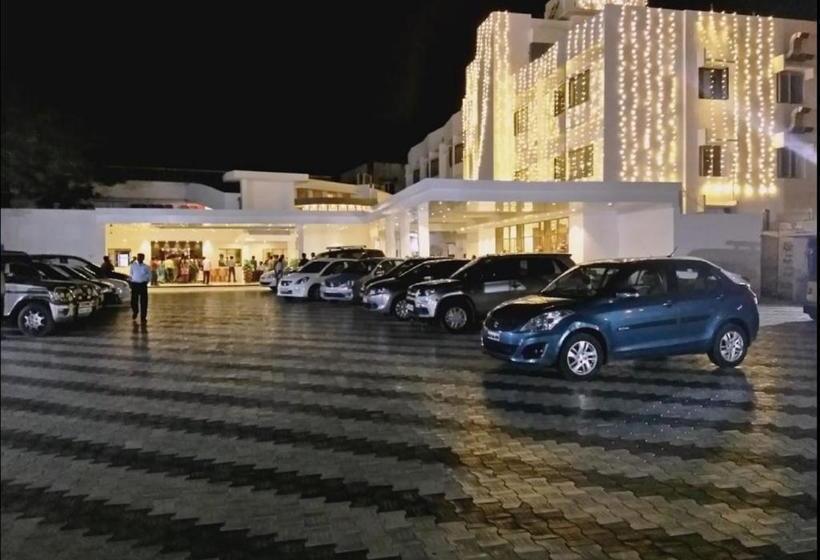 فندق Arcot Woodlands