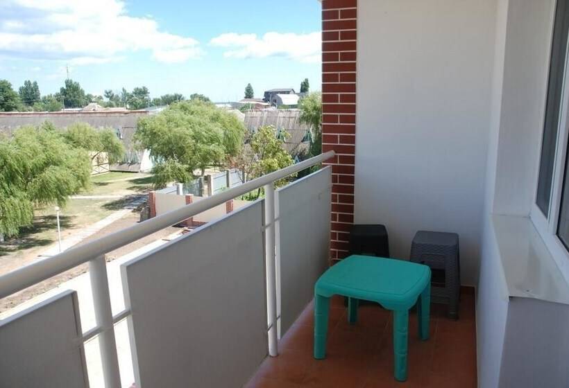 فندق Lazurniy Bereg