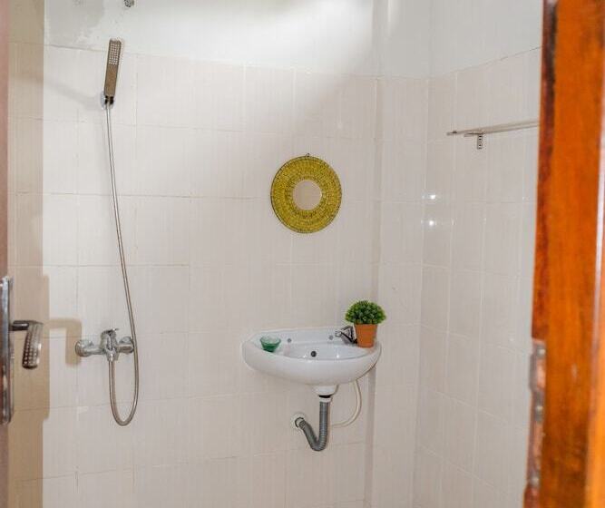 هتل Pavilla Labuan Bajo