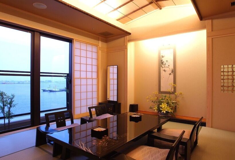 فندق Yokohama Minato Mirai Manyo Club