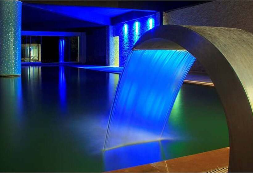 リゾートホテル Merada Termal Hotel & Spa