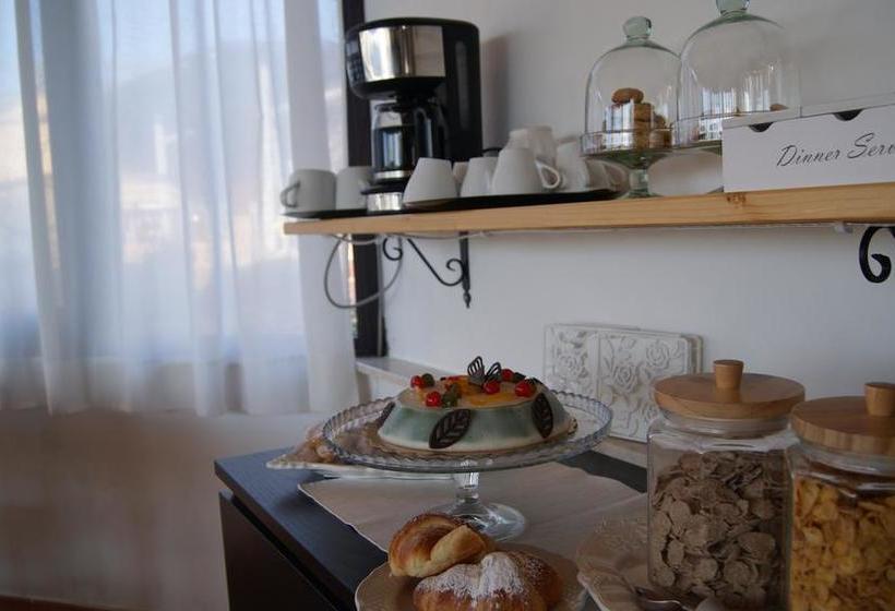 تختخواب و صبحانه Magna Grecia