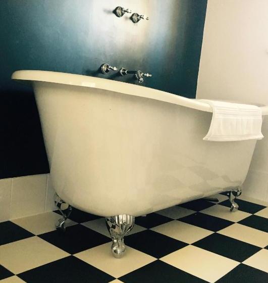 Tanunda S Magpie House