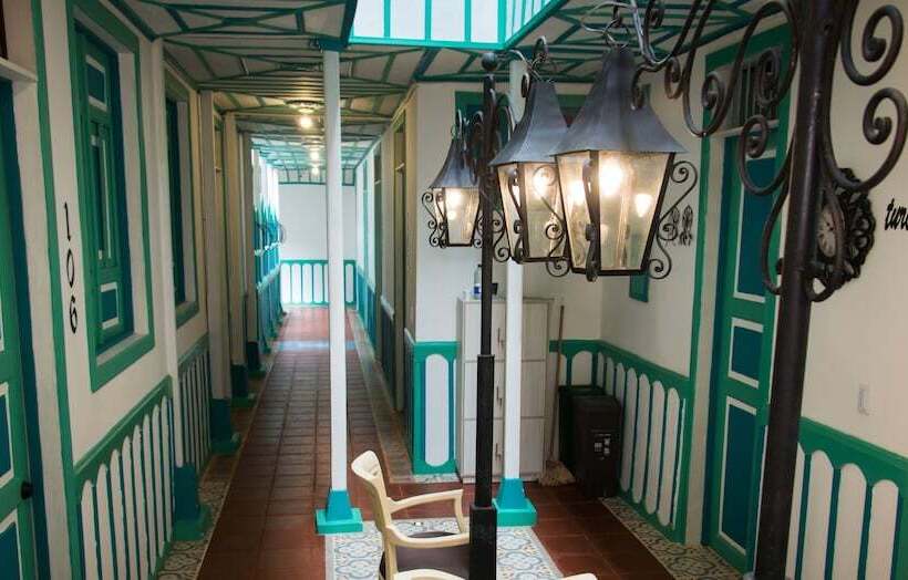 هتل Casa Grande Inn