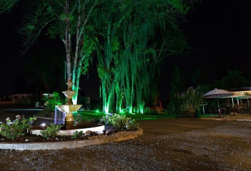 هتل Hacienda Santa Clara