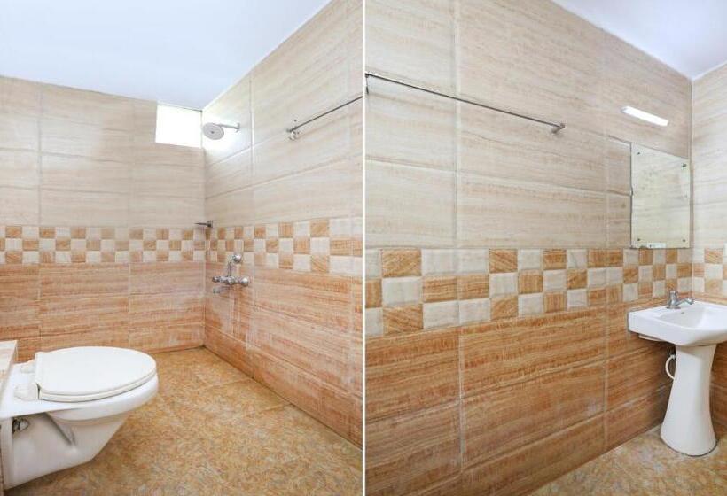 ホテル Itsy By Treebo  Greenwood Inn And Suites