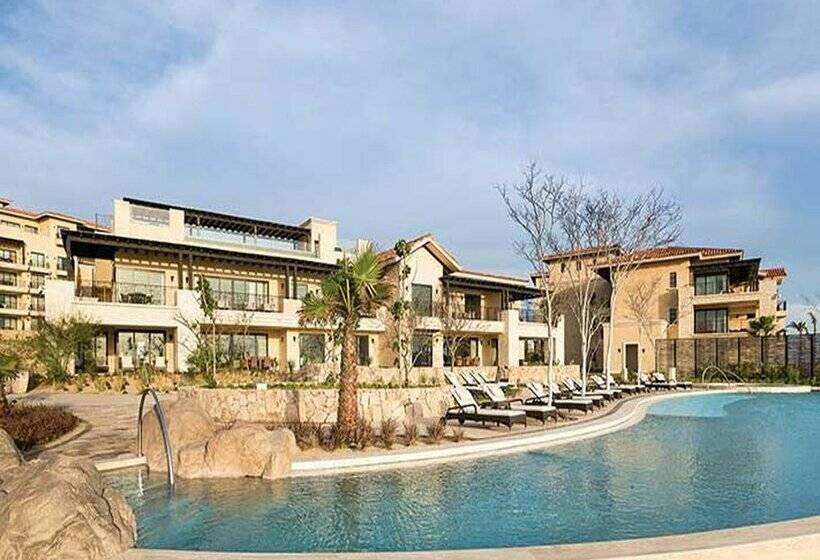 استراحتگاه Grand Solmar The Residences