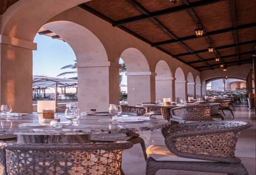 استراحتگاه Grand Solmar The Residences