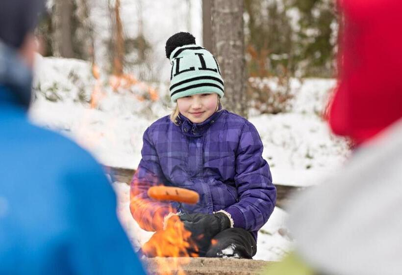 ベッドアンドブレックファースト Peltolan Luomutila