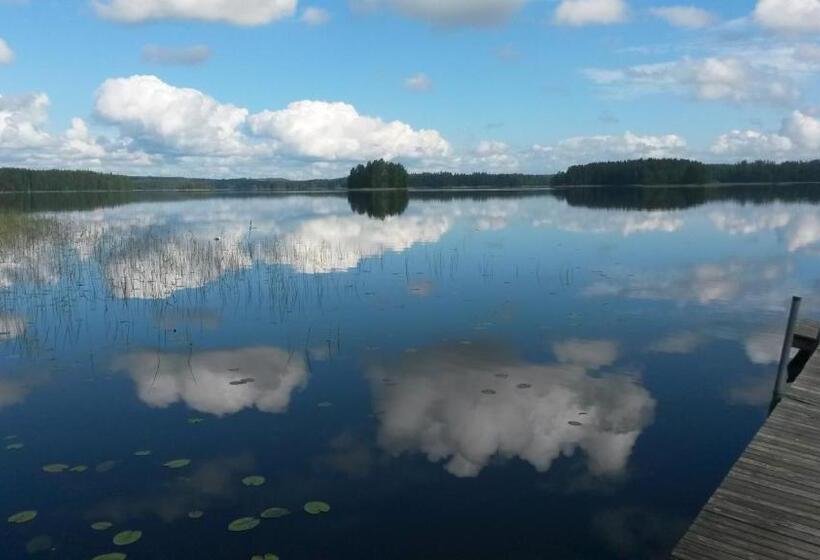 ベッドアンドブレックファースト Peltolan Luomutila