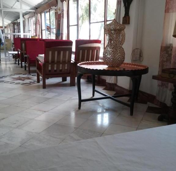 فندق Mbeya