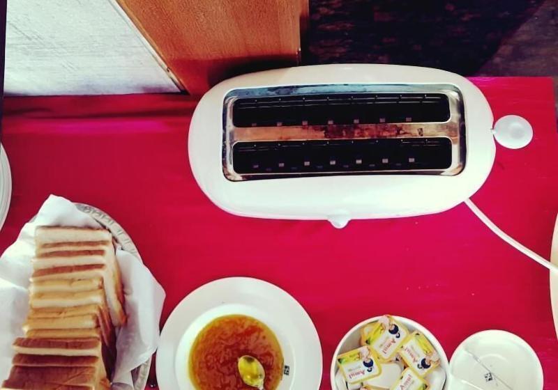 هتل Santhi Bhavan