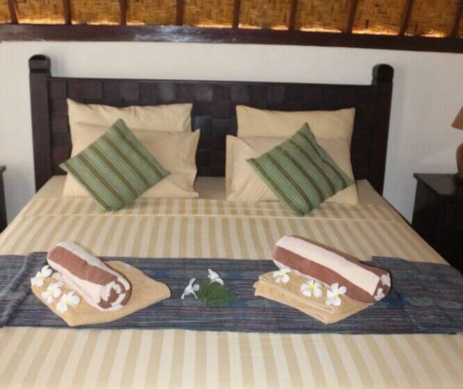 هتل Sari Gili Bungalow