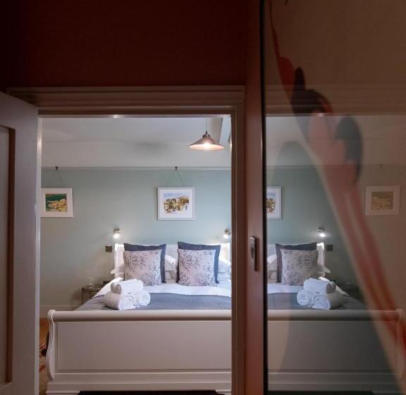 Red Cottage B&b