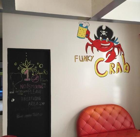 هاستل Funky Crab