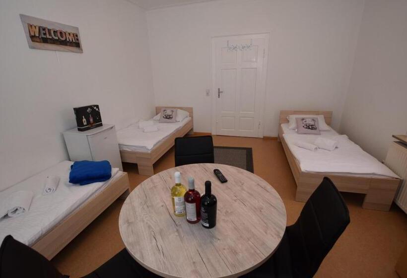 호스텔 Monteurzimmer Kirchheim Teck