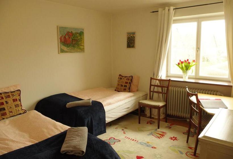 تختخواب و صبحانه Villa Pedell