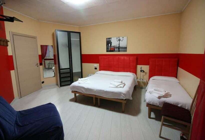 فندق Albergo Ristorante La Bussola