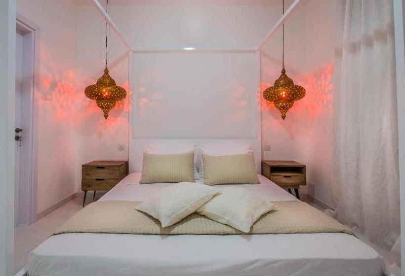 هتل Cape Serenity Resort  Adults Only