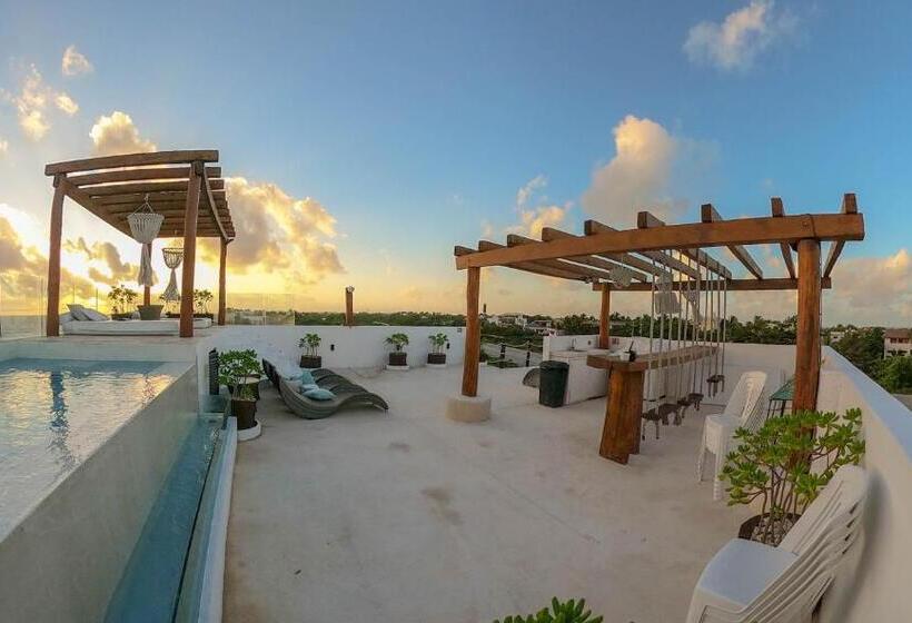 هتل Icaco Island Village  Adults Only